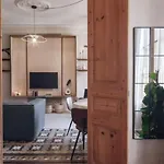 Ulindi - 2 Bedroom With Balcony In Eixample Esquerra