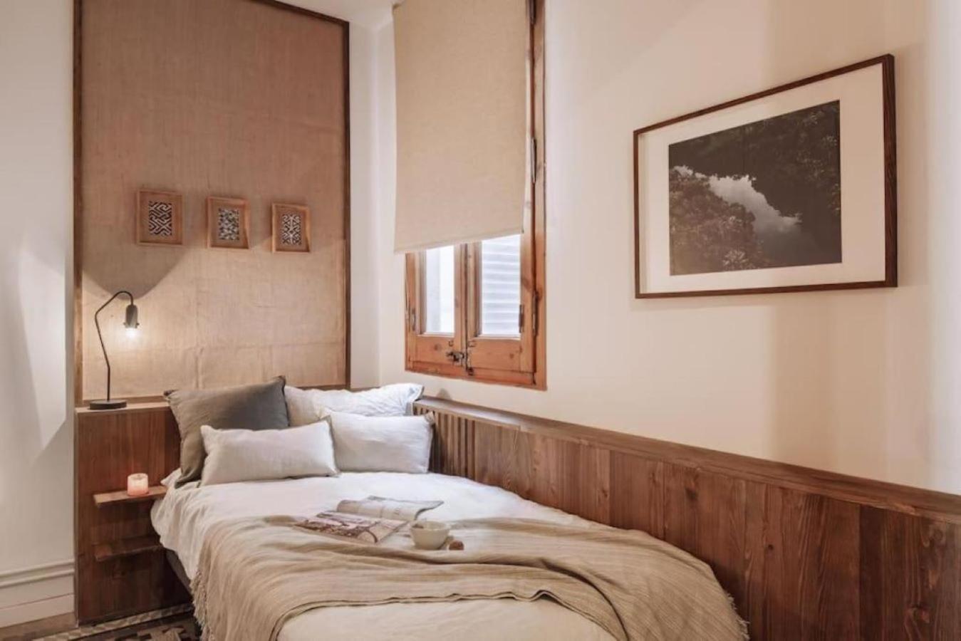 Ulindi - 2 Bedroom With Balcony In Eixample Esquerra Apartment